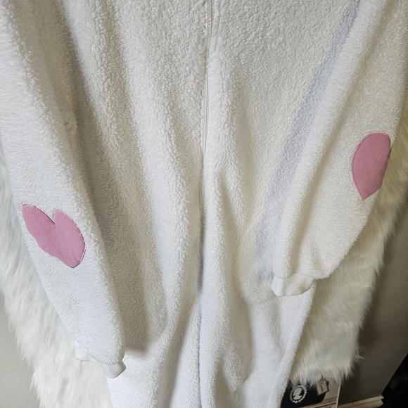 SWS Ultra Cute Hooded Unisex Polar Bear Onesie - Picture 3 of 10